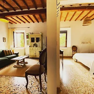 https://dimora-del-poggio-a-san-quirico-dorcia.it-tuscanyhotel.com