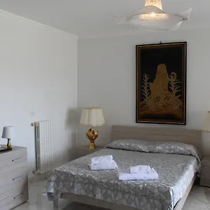 La Casa Di Lu , Neapol Włochy